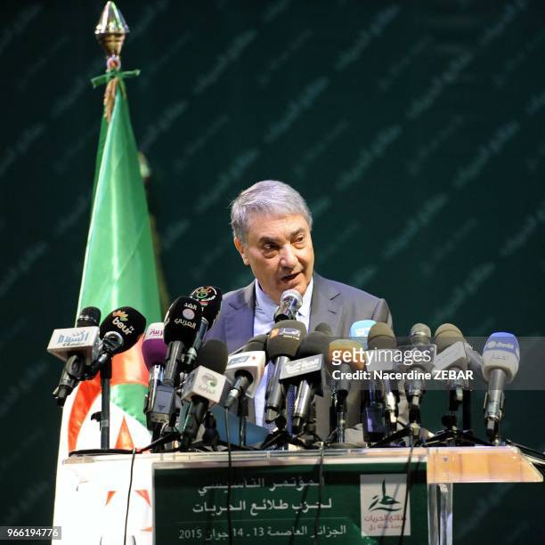 Ali Benflis lors du congrès constitutif du parti Talaiou Al Houriet le 13 juin 2015 à Alger, Algérie.