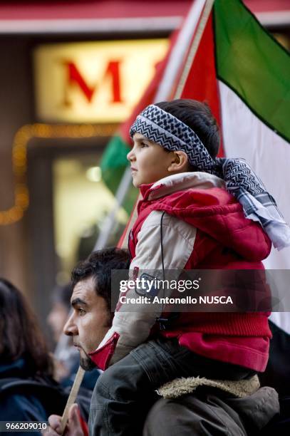 Pro-Palestinian demonstrators during a demonstration in Rome to protest against Israel's attacks on Gaza.