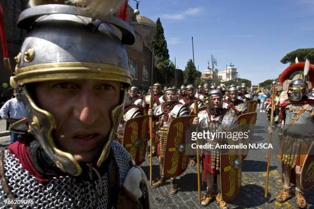 Rome, April 20, 2008. Legionary, gladiators and vestales during a parade along the Fori Imperiali avenue, to celebrate the 2761st anniversary of the...