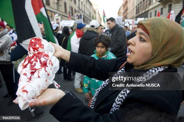 Pro-Palestinian demonstrators during a demonstration in Rome to protest against Israel's attacks on Gaza.