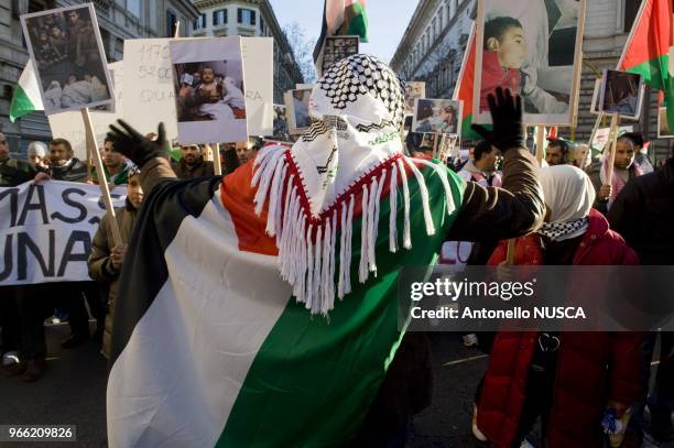 Pro-Palestinian demonstrators during a demonstration in Rome to protest against Israel's attacks on Gaza.