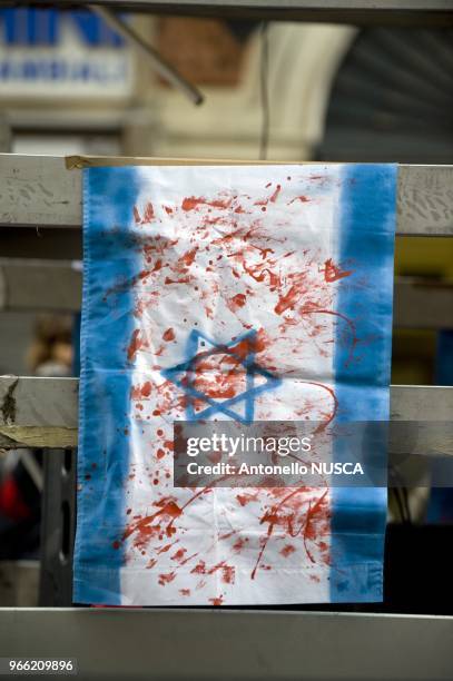 Pro-Palestinian demonstrators during a demonstration in Rome to protest against Israel's attacks on Gaza.