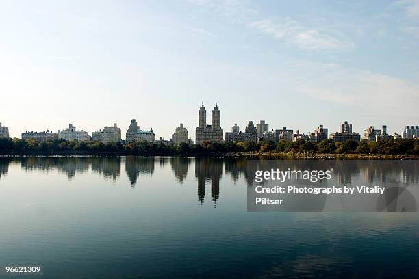 central park dakota reflection in the pond - dakota stock pictures, royalty-free photos & images