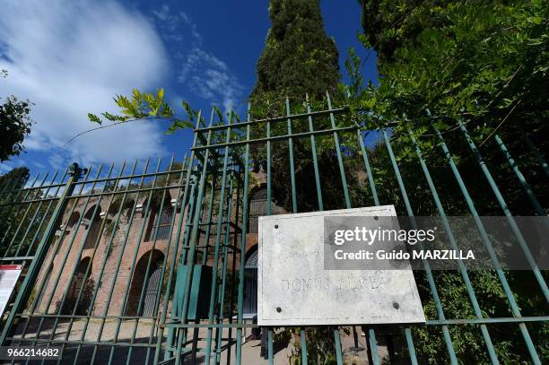 La Domus Aurea, la 'Maison Dorée' le le 23 octobre 2014, aujourd'hui souterraine, de l'empereur Néron à Rome, Italie. Fermée depuis 2005, la Domus...