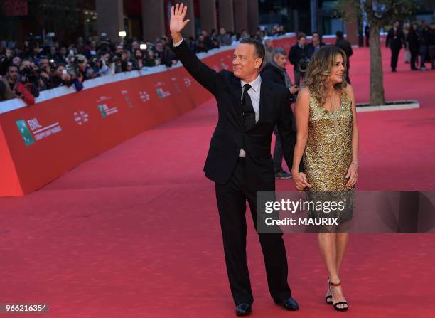 Tom Hanks et sa femme Rita Wilson arrivent au 11ème Festival du Cinéma de Rome où l'acteur américain va recevoir un prix à la carrière le 13 Octobre...