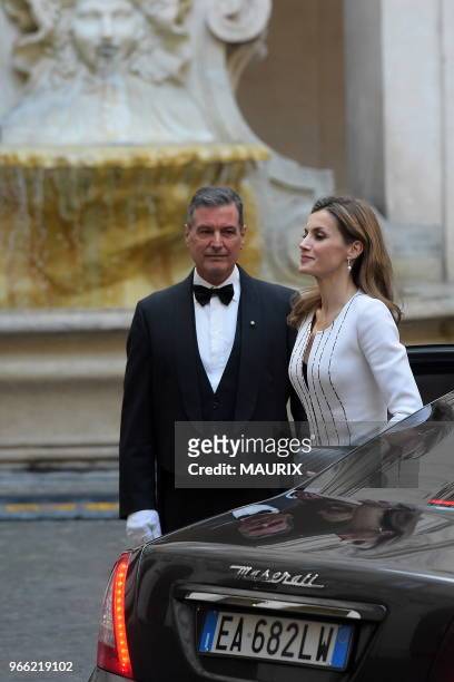 La reine Letizia d'Espagne le 19 novembre 2014 lors de sa visite officielle à Rome, Italie.