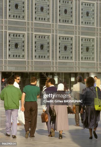 People entering the Institut du Monde Arabe on May 18, 1990 in Paris, France.