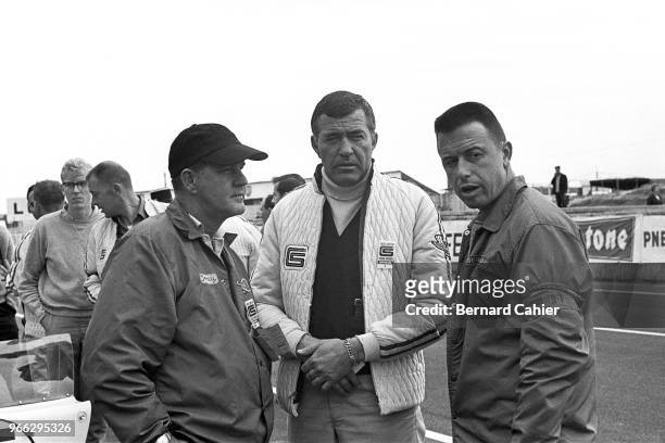 Carroll Shelby, Leo Mehl, 24 Hours of Le Mans, Le Mans, 20 June 1965. Carroll Shelby with GoodYear race director Leo Mehl during the 1965 24 Hours of...