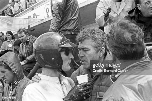 Ken Miles, Carroll Shelby, 24 Hours of Le Mans, Le Mans, 19 June 1966. Ken Miles with Carroll Shelby during the 1966 24 Hours of Le Mans.