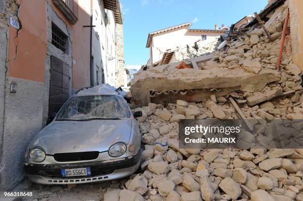 La petite ville de Amatrice dans le centre de l'Italie a été presqu'entièrement détruite le 24 aout 2016 par un tremblement de terre qui a provoqué...