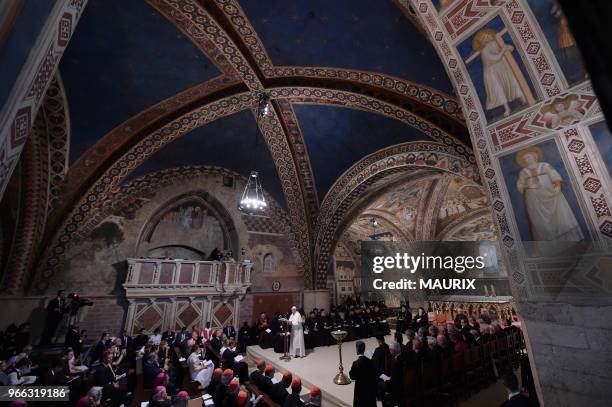 Le pape François a participé à la 30ème rencontre interreligieuse pour la paix avec certains des plus importants dignitaires religieux de la planète...
