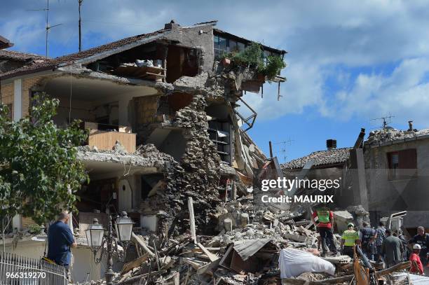 La petite ville de Amatrice dans le centre de l'Italie a été presqu'entièrement détruite le 24 aout 2016 par un tremblement de terre qui a provoqué...