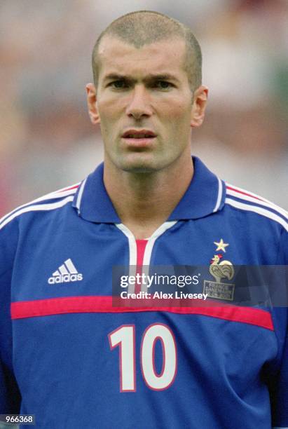 Portrait of Zinedine Zidane of France before the start of the International Friendly match against Denmark played at the Stade de Beaujoire in...