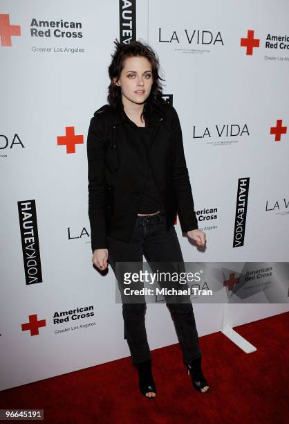 Kristen Stewart arrives to the grand opening celebration of La Vida Restaurant to benefit to benefit the American Red Cross and Haiti relief held on...