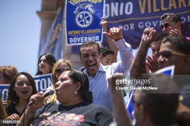 California Democratic gubernatorial candidate Antonio Villaraigosa campaigns at Mariachi Plaza in his childhood neighborhood of Boyle Heights in the...