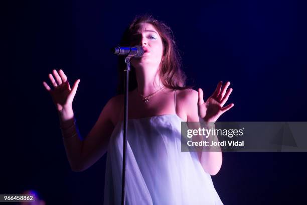 Lorde performs on stage during Primavera Sound Festival day 4 at Parc del Forum on June 2, 2018 in Barcelona, Spain.