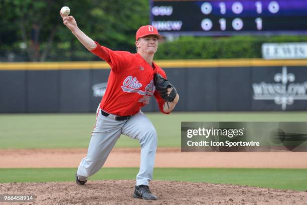 Ohio State pitcher Ryan Feltner throws a pitch during the NCAA Baseball Greenville Regional between the Ohio State Buckeyes and the UNC Wilmington...