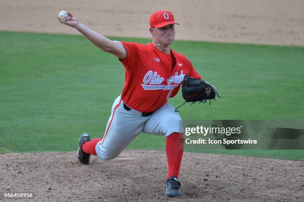 Ohio State pitcher Seth Kinker throws a pitch during the NCAA Baseball Greenville Regional between the Ohio State Buckeyes and the UNC Wilmington...