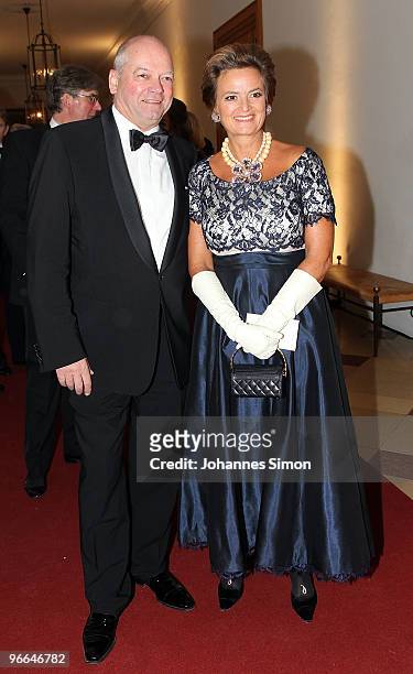 Joachim Hunold and Gloria von Thurn und Taxis arrive for the Hubert Burda Birthday Reception at Munich royal palace on February 12, 2010 in Munich,...