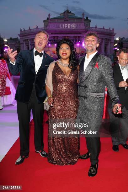 Opera Singer Rene Pape, Kristin Lewis, Jonas Kaufmann during the Life Ball 2018 at City Hall on June 2, 2018 in Vienna, Austria. The Life Ball, an...