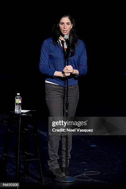 Sarah Silverman performs at the "It's Always Sunny In Philadelphia" And "Family Guy" live show on February 12, 2010 in Universal City, California.