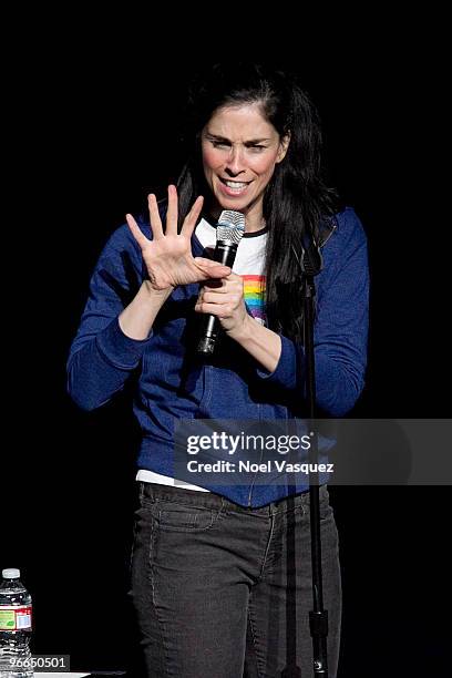 Sarah Silverman performs at the "It's Always Sunny In Philadelphia" And "Family Guy" live show on February 12, 2010 in Universal City, California.