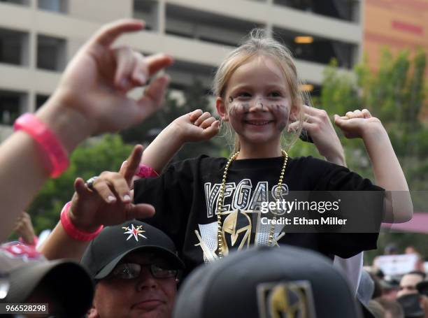 Fan 3 Rapper 312 Fan 3 (Rapper) Stock Photos, High-Res Pictures, and Images - Getty ...