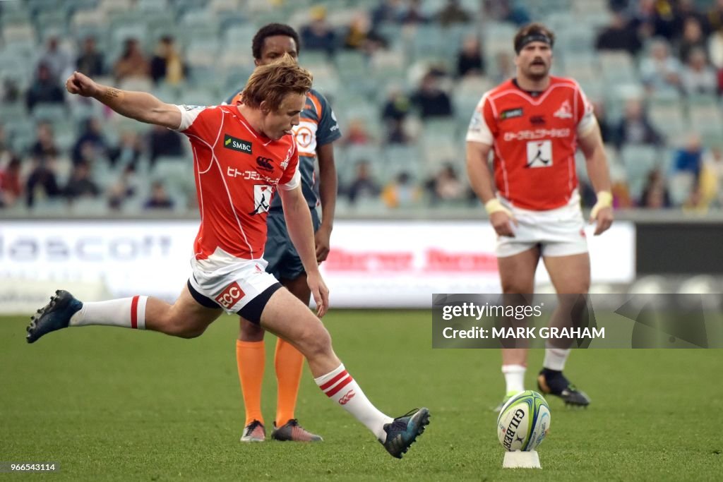 RUGBYU-SUPER-BRUMBIES-SUNWOLVES