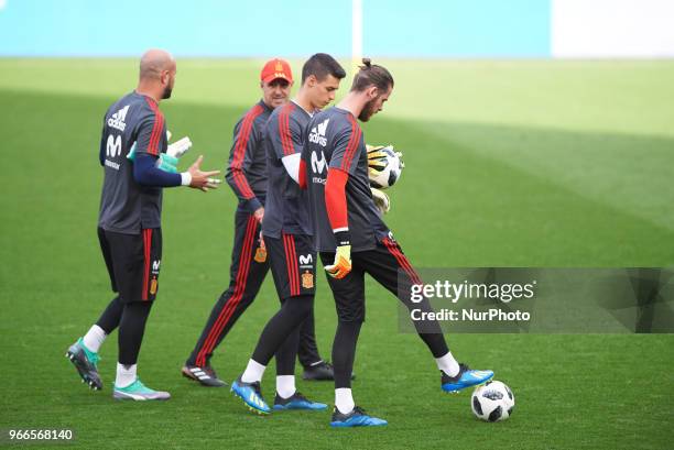 Spain's players Pepe Reina, Kepa Arrizabalaga and David De Gea during the training session of Spain's national football team at the La Ceramica...