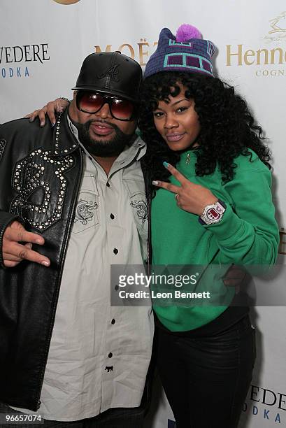 Jazzy Pha and Keona Taylor arrives at Deux Lounge for the Aim High Foundation Fundraiser on February 12, 2010 in Dallas, Texas.