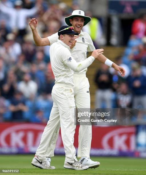 Dominic Bess of England celebrates with Stuart Broad after catching out Haris Sohail of Pakistan during day three of the 2nd NatWest Test match...