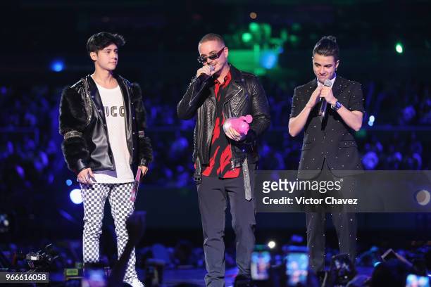Balvin speaks on stage during the MIAW Awards 2018 at Arena Ciudad de Mexico on June 2, 2018 in Mexico City, Mexico