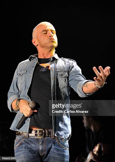 Italian singer Eros Ramazzotti performs on stage at the "Palacio de los Deportes" on February 13, 2010 in Madrid, Spain.