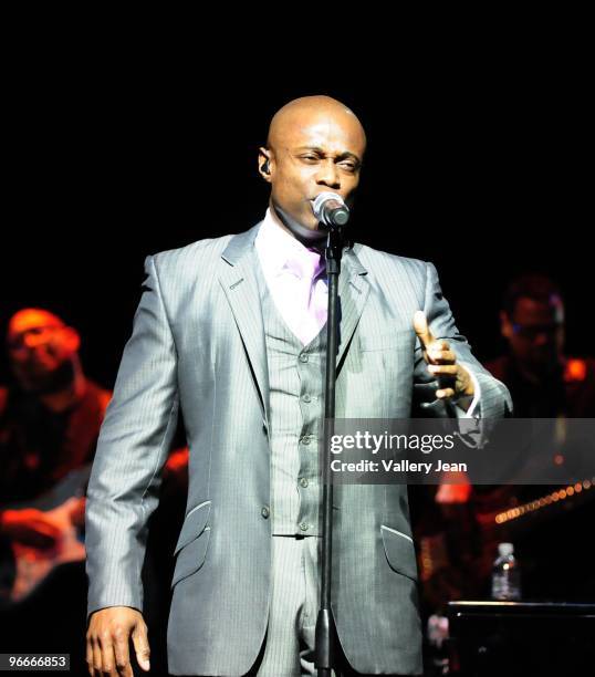 Kem R&b Singer Kem (Singer) Photos and Premium High Res Pictures - Getty Images