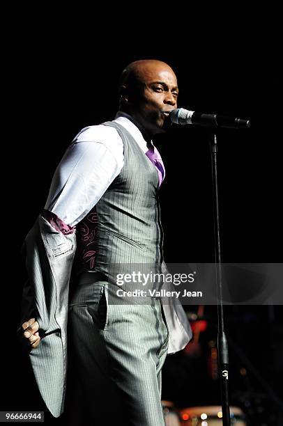 Kem R&b Singer Kem (Singer) Photos and Premium High Res Pictures - Getty Images