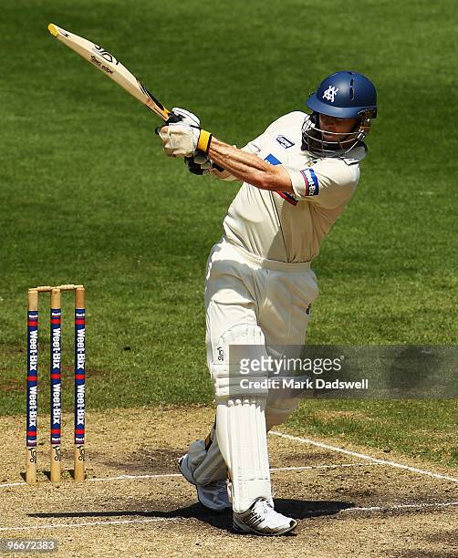 Chris Rogers of the Bushrangers pulls a short delivery during day three of the Sheffield Shield match between the Victorian Bushrangers and the...