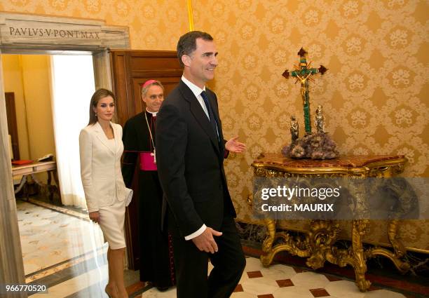 Le pape Francois a reçu le nouveau roi d?Espagne, Felipe VI et son épouse la reine Letizia le 30 juin 2014 à Rome au Vatican. Il s'agit du premier...