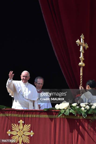 Dans son message de Pâques "Urbi et Orbi" le Pape François a appelé l'Europe à ne pas fermer ses frontières aux réfugiés le 27 mars 2016, Rome,...