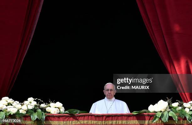 Dans son message de Pâques "Urbi et Orbi" le Pape François a appelé l'Europe à ne pas fermer ses frontières aux réfugiés le 27 mars 2016, Rome,...