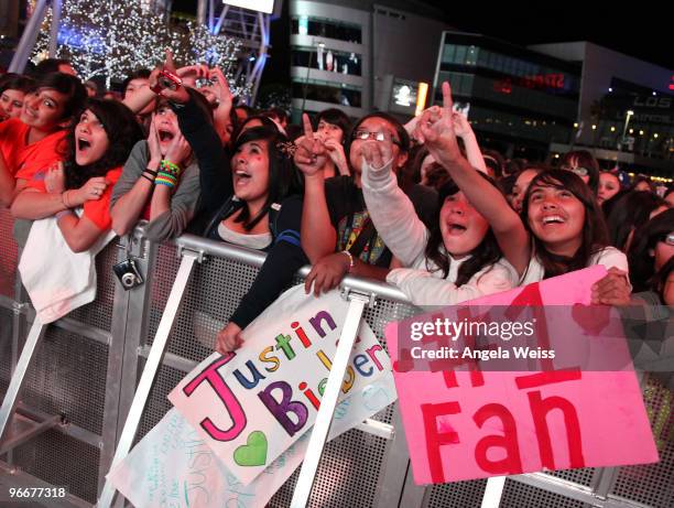 Fans as Justin Bieber performs a free concert presented by KIIS-FM at Nokia Plaza L.A. Live on February 13, 2010 in Los Angeles, California.