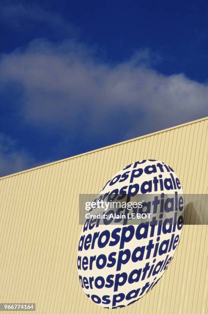 Logo d'Airbus le le 21 novembre 1990 à Saint-Nazaire en France.