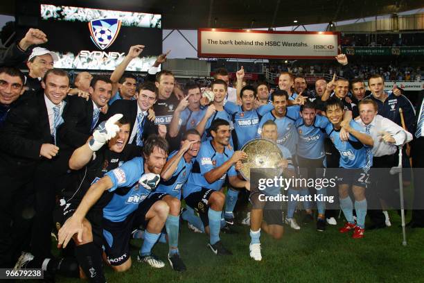 Sydney FC players celebrates after winning the minor premiership during the round 27 A-League match between Sydney FC and the Melbourne Victory at...