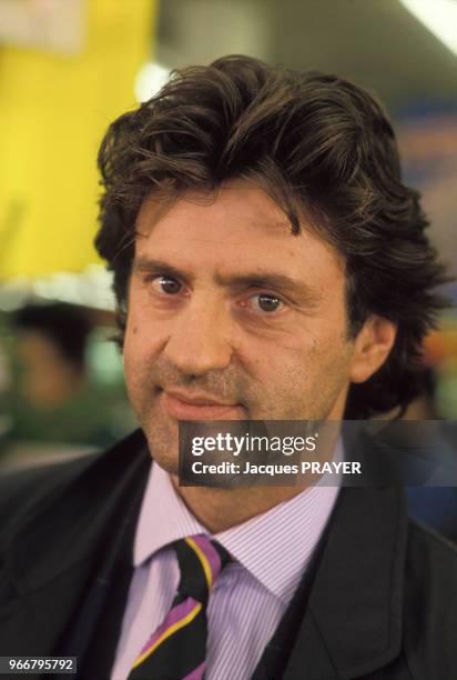 Daniel Auteuil sur le tournage du film 'Romuald et Juliette' de Coline Serreau le 27 octobre 1988, France.