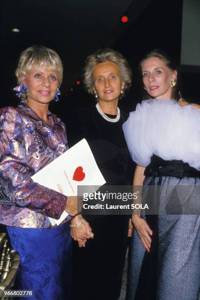 Annie Cordy et Bernadette Chirac à la première du Bolchoi à Paris le 27 septembre 1986, France.