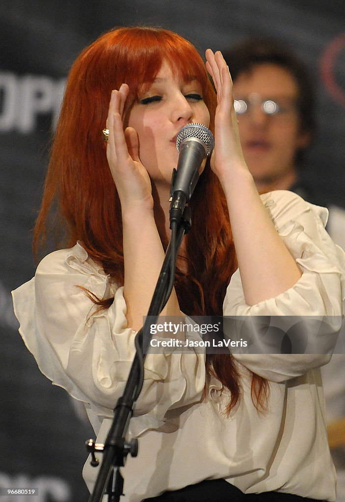"The Vampire Diaries" Hot Topic Tour