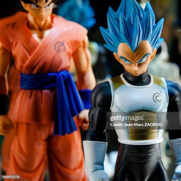 Figurine manga représentant Vegeta, personnage fictif tiré de la série Dragon Ball Z, proposée à la vente lors de la Japan Expo Sud 7ème vague, au...