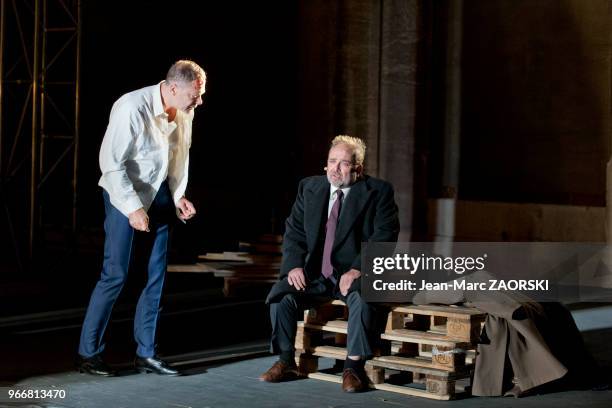 Les comédiens néerlandais Hans Kesting et Bart Klever dans la pièce de théâtre « Ibsen huis » , inspirée des ?uvres du dramaturge norvégien Henrik...
