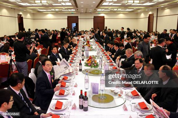 Dîner organisé par l?association des Commerçants de Wenzhou en France à l?hôtel Evergreen Levallois-Perret, France.