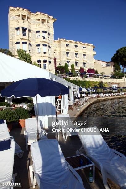 Vue de l'hotel mytique Belle Rives connu aussi avant sa transformation en hotel en 1929 sous le nom de villa Saint Louis ou sejourna pendant 2 ans de...