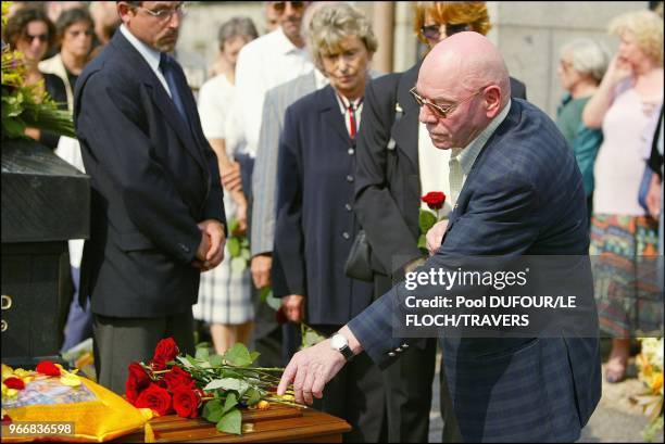 Funeral of Jean Yanne at "Les Lilas".